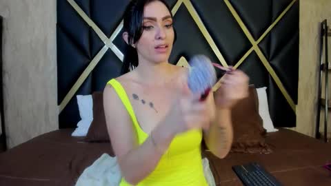 Snapshot of meganhofman chatting on 15, 11, 2025 Megan Hofman online show from 15, 11, 2025