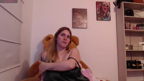 Snapshot of meganlk chatting on 23, 2, 2026 MEGAN online show from 23, 2, 2026