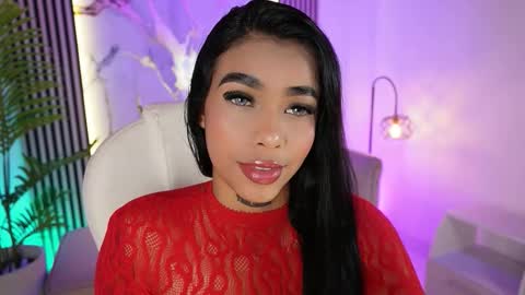 Snapshot of meganlowell chatting on 26, 11, 2025 Megan Lowell online show from 26, 11, 2025