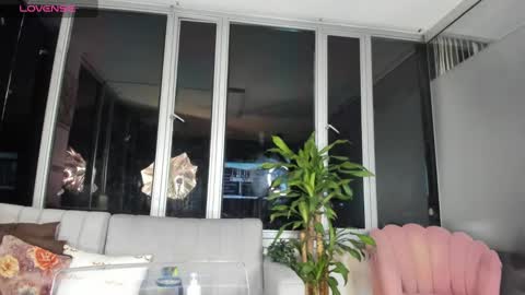 Snapshot of megann__sweet chatting on 6, 3, 2025 Mara online show from 6, 3, 2025