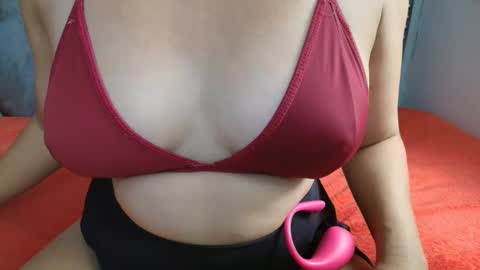 Snapshot of megannmilf chatting on 28, 9, 2025 megannmilf online show from 28, 9, 2025