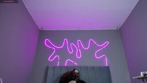 Snapshot of meganpeach_ chatting on 19, 11, 2025 meganpeach_ online show from 19, 11, 2025