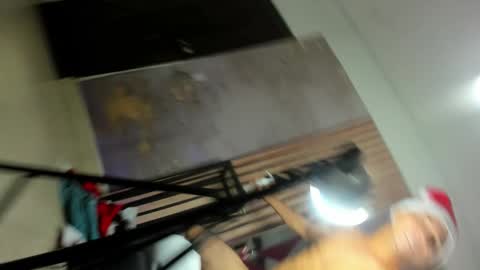 Snapshot of megansullivann chatting on 13, 12, 2025 megansullivann online show from 13, 12, 2025