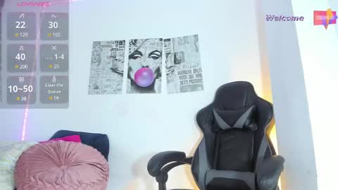 MEGAN  online show from 25, 1, 2025