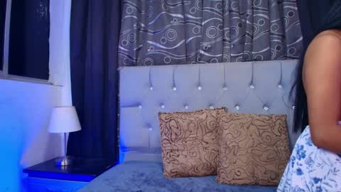 Snapshot of meggan_07 chatting on 7, 10, 2025 meggan online show from 7, 10, 2025