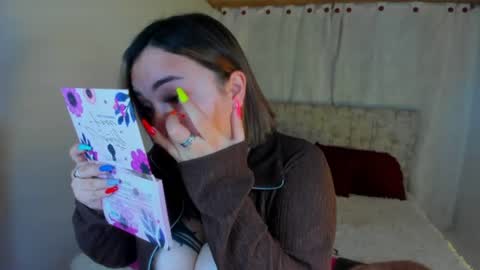Snapshot of meily_oficial chatting on 12, 6, 2026 IG soymeily oficial online show from 12, 6, 2026