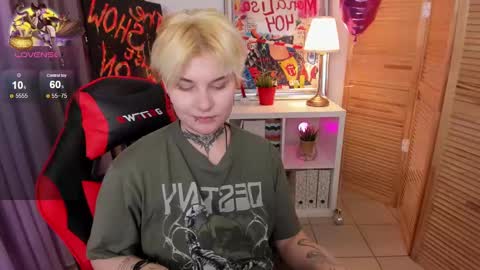 Snapshot of mekurisu chatting on 28, 2, 2025 mekurisu online show from 28, 2, 2025