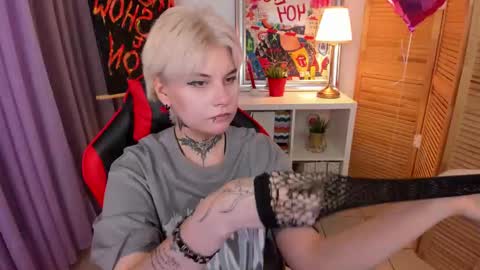 Snapshot of mekurisu chatting on 3, 3, 2025 mekurisu online show from 3, 3, 2025