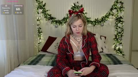 Snapshot of mel_nelson chatting on 30, 12, 2024 Mel online show from 30, 12, 2024