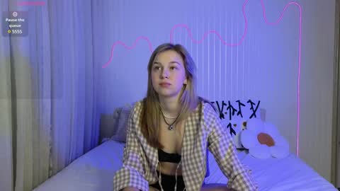 Snapshot of mel_nelson chatting on 25, 1, 2025 Mel online show from 25, 1, 2025