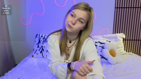 Snapshot of mel_nelson chatting on 6, 2, 2025 Mel online show from 6, 2, 2025