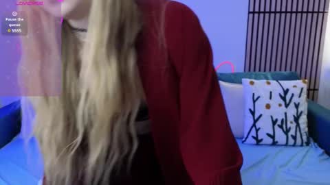 Snapshot of mel_nelson chatting on 8, 3, 2025 Mel online show from 8, 3, 2025