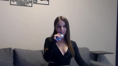 meladams online show from 18, 9, 2025