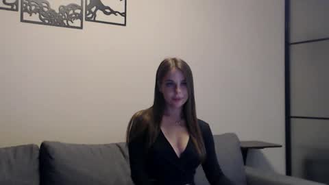 meladams online show from 22, 9, 2025