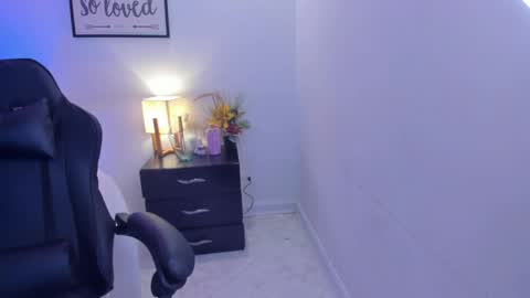 Snapshot of melan_owen chatting on 3, 6, 2026 melan_owen online show from 3, 6, 2026