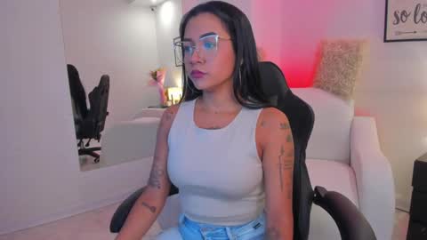 Snapshot of melan_owen chatting on 5, 6, 2026 melan_owen online show from 5, 6, 2026
