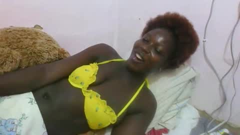 Snapshot of melanie_bae1 chatting on 14, 5, 2026 melanie_bae1 online show from 14, 5, 2026
