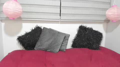 Melanie  online show from 3, 2, 2025