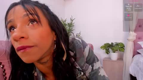 Melanie Miller online show from 20, 10, 2025