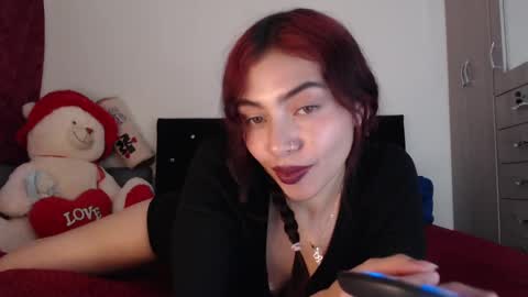 Snapshot of melanie_roux_ chatting on 5, 3, 2025 Melanie roux online show from 5, 3, 2025