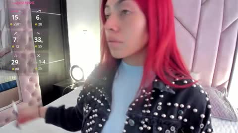 Snapshot of melanie_roux_ chatting on 5, 11, 2025 Melanie roux online show from 5, 11, 2025