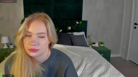 Melanie online show from 4, 12, 2025