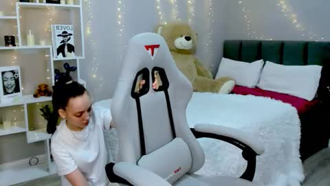 MelanieAlves online show from 7, 2, 2026