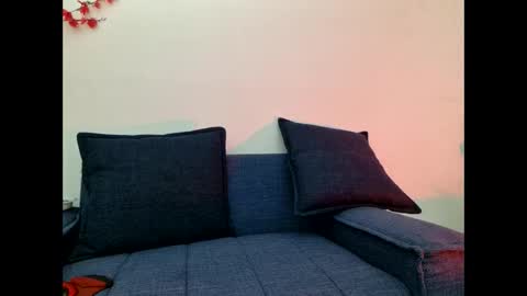 melaniie_roussel online show from 25, 3, 2026