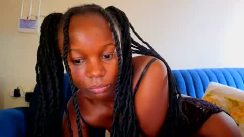 Snapshot of melanin_sassy96 chatting on 29, 6, 2026 bad lil shawry online show from 29, 6, 2026