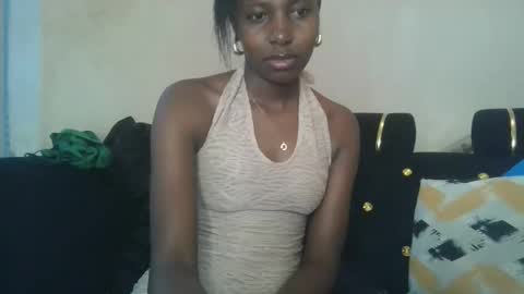 Snapshot of melaninblue chatting on 20, 12, 2025 melaninblue online show from 20, 12, 2025