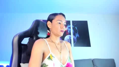Snapshot of melannia_hills chatting on 1, 2, 2025 melannia_hills online show from 1, 2, 2025