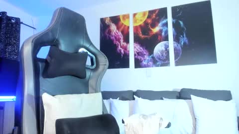 Snapshot of melannia_hills chatting on 2, 3, 2025 melannia_hills online show from 2, 3, 2025