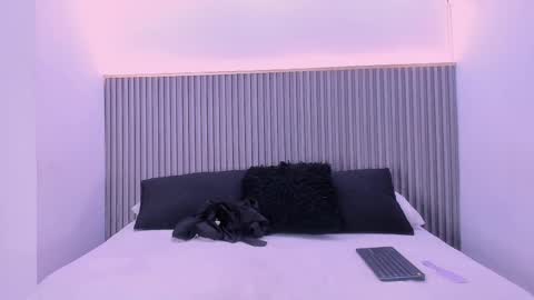 Snapshot of melany_hoffman chatting on 2, 10, 2025 melany_hoffman online show from 2, 10, 2025