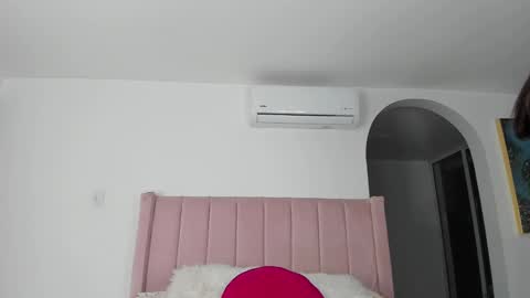 Snapshot of melgomez chatting on 24, 12, 2024 Mel Gomez online show from 24, 12, 2024