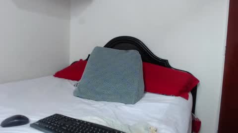 Snapshot of melihotxxx chatting on 23, 12, 2024 melihotxxx online show from 23, 12, 2024