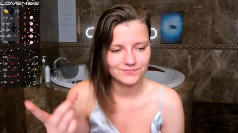 Melinda online show from 5, 2, 2025