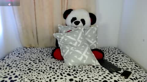 Snapshot of melinna706702 chatting on 21, 2, 2025 melinna706702 online show from 21, 2, 2025