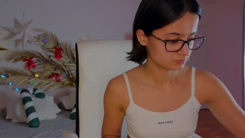 Snapshot of melisa_vong chatting on 19, 1, 2025 Victoria online show from 19, 1, 2025