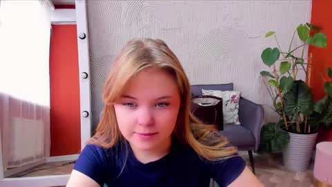 Snapshot of melissa_199 chatting on 21, 10, 2025 Sophia online show from 21, 10, 2025