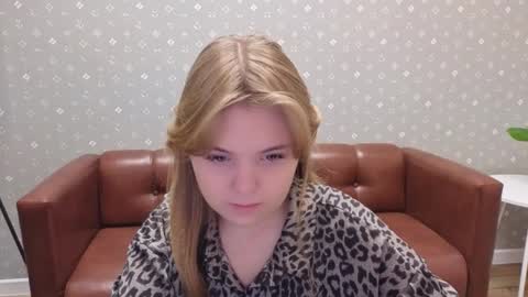 Snapshot of melissa_199 chatting on 20, 11, 2025 Sophia online show from 20, 11, 2025