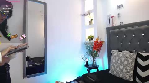 Snapshot of melissa_rhodes chatting on 16, 12, 2025 Melissa online show from 16, 12, 2025