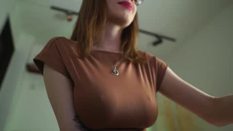 Snapshot of melissajones3 chatting on 5, 3, 2025 melissajones3 online show from 5, 3, 2025