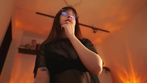 Snapshot of melissajones3 chatting on 11, 11, 2025 melissajones3 online show from 11, 11, 2025