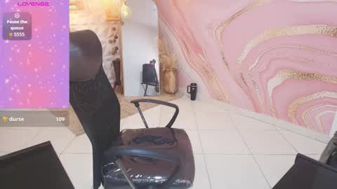 Snapshot of melissalabx69 chatting on 18, 10, 2025 MELISSA online show from 18, 10, 2025