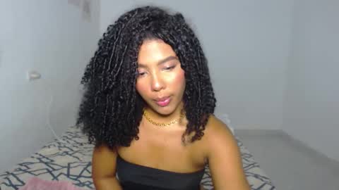 Snapshot of mell_rossi chatting on 16, 12, 2025 mell_rossi online show from 16, 12, 2025