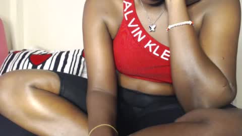 Snapshot of mellanin_pretty_ chatting on 17, 6, 2026 . online show from 17, 6, 2026