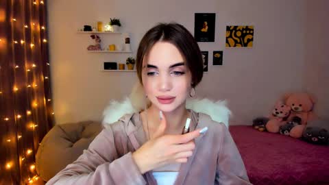 Snapshot of mellifluoustess chatting on 11, 12, 2024 Tessa online show from 11, 12, 2024