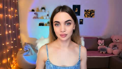 Snapshot of mellifluoustess chatting on 22, 12, 2024 Tessa online show from 22, 12, 2024