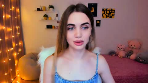 Snapshot of mellifluoustess chatting on 1, 2, 2025 Tessa online show from 1, 2, 2025