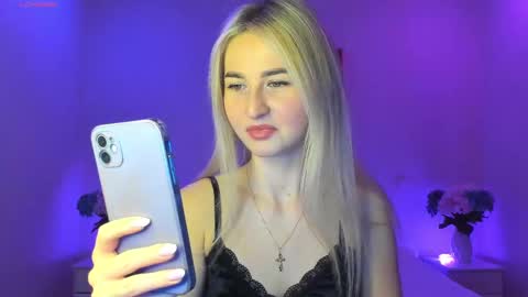 Mellina online show from 9, 2, 2025